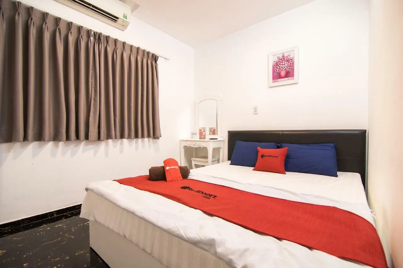 Reddoorz @ Bui Vien Walking Street 3 Hotel Ho Chi Minh City