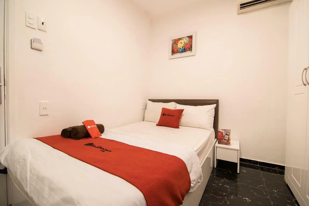 Reddoorz @ Bui Vien Walking Street 3 Hotel Ho Chi Minh City