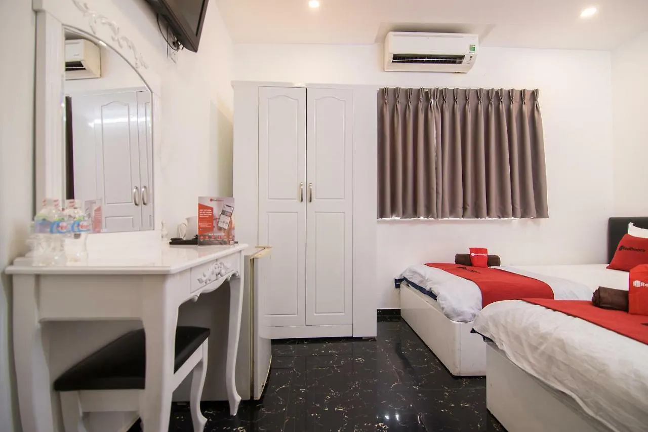 Reddoorz @ Bui Vien Walking Street 3 Hotel Ho Chi Minh City
